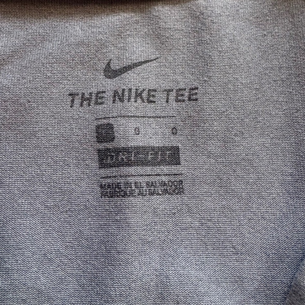 Nike Dri-FIT T-Shirt Kids L Grey Good Short Sleeve Graphic Logo Tee - Picture 2 of 6